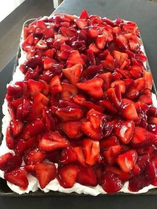 gluten-free Strawberry Cream Cheese Icebox Cake